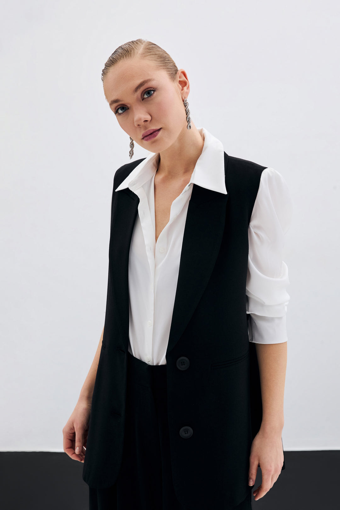 Sateen Gilet ample à détails de boutons - Noir