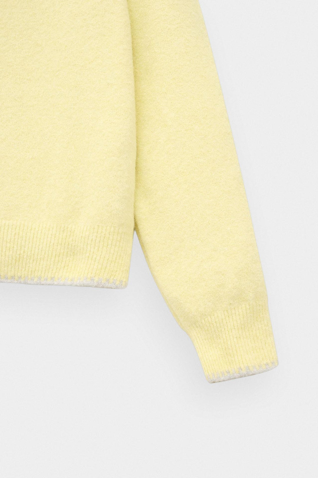 Giesto Pull en Tricot Jaune à Détails Bouton - Jaune