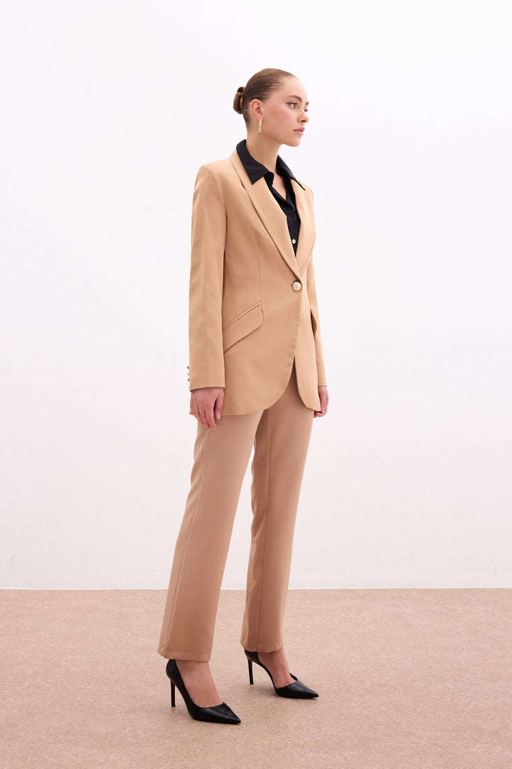 Sateen Veste longue à détails de boutons - camel