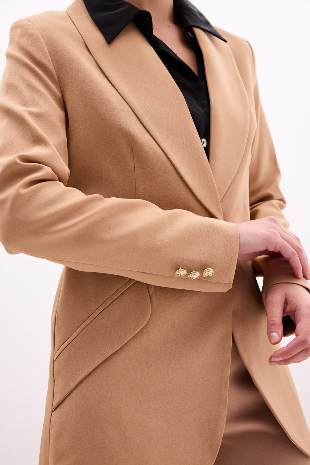 Sateen Veste longue à détails de boutons - camel