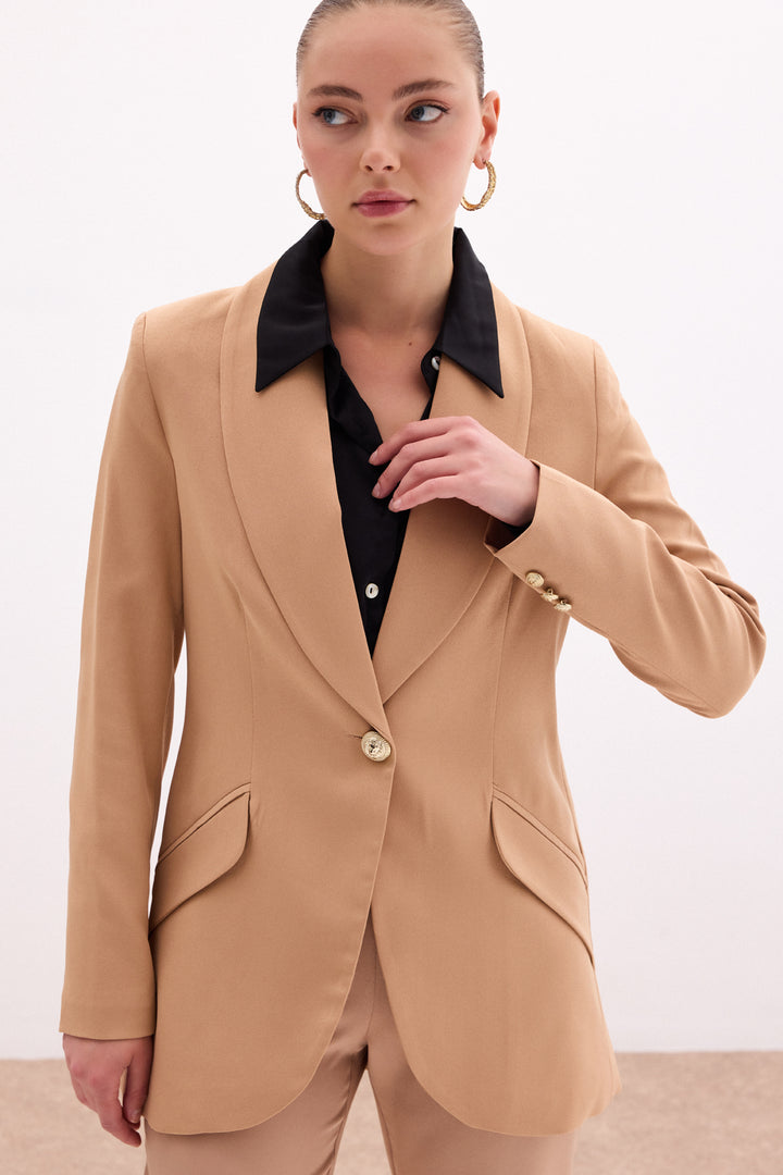 Sateen Veste longue à détails de boutons - camel