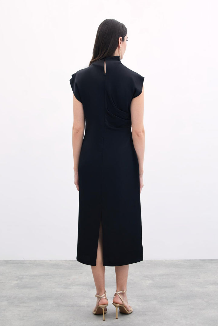 Sateen Robe Longue À Détails Boutonnés - Noir
