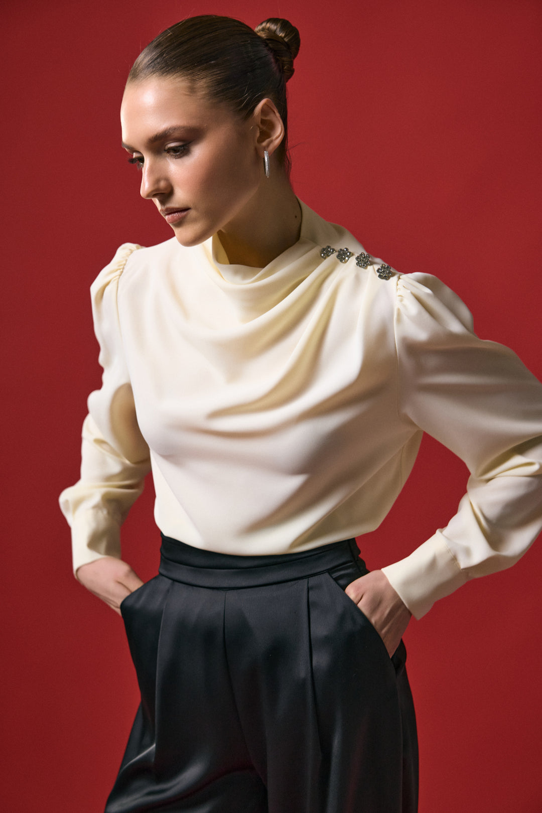 Sateen Blouse à Détail Pierre - Jaune
