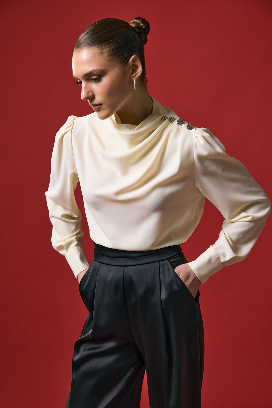Sateen Blouse à Détail Pierre - Jaune