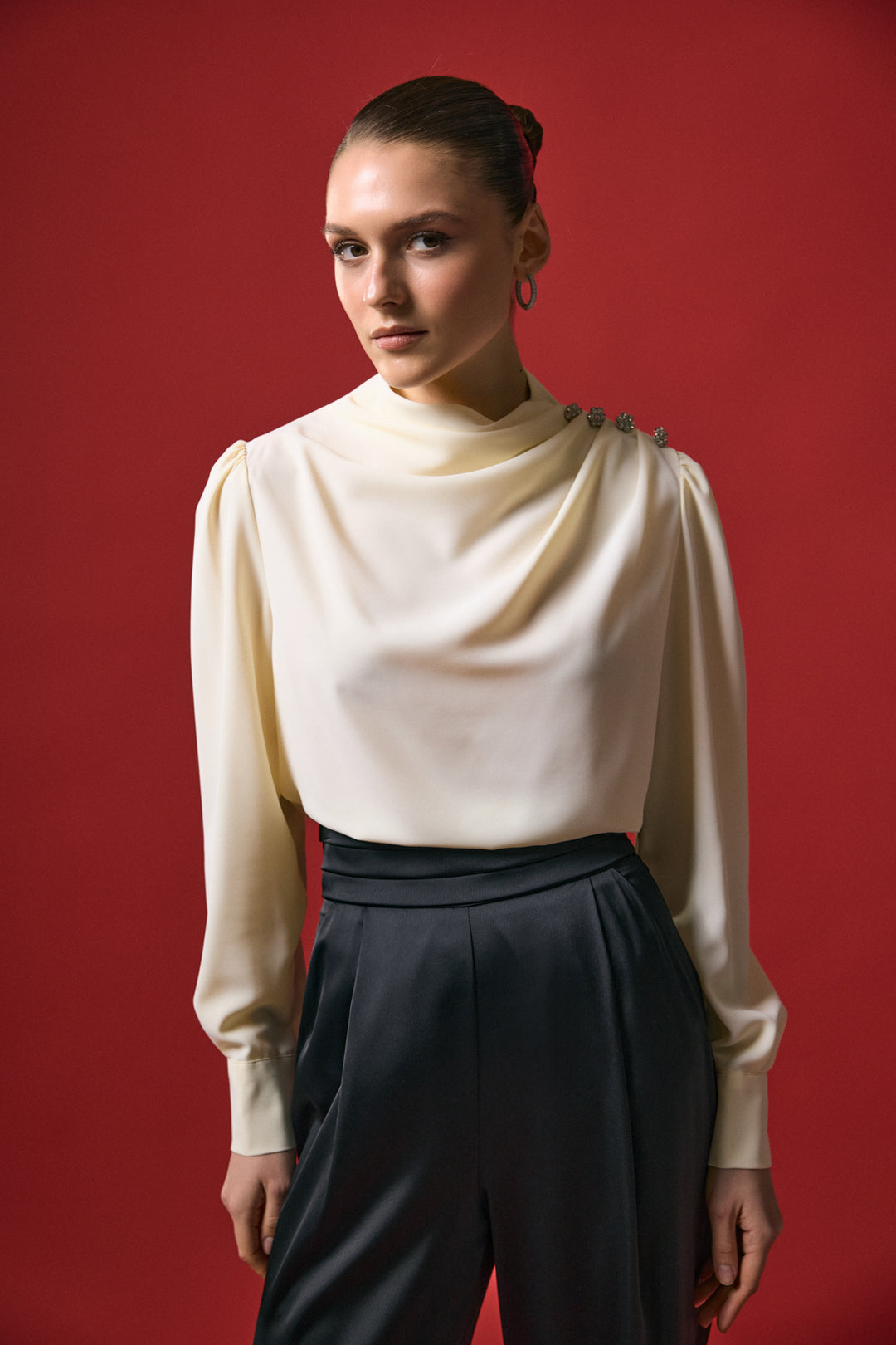 Sateen Blouse à Détail Pierre - Jaune