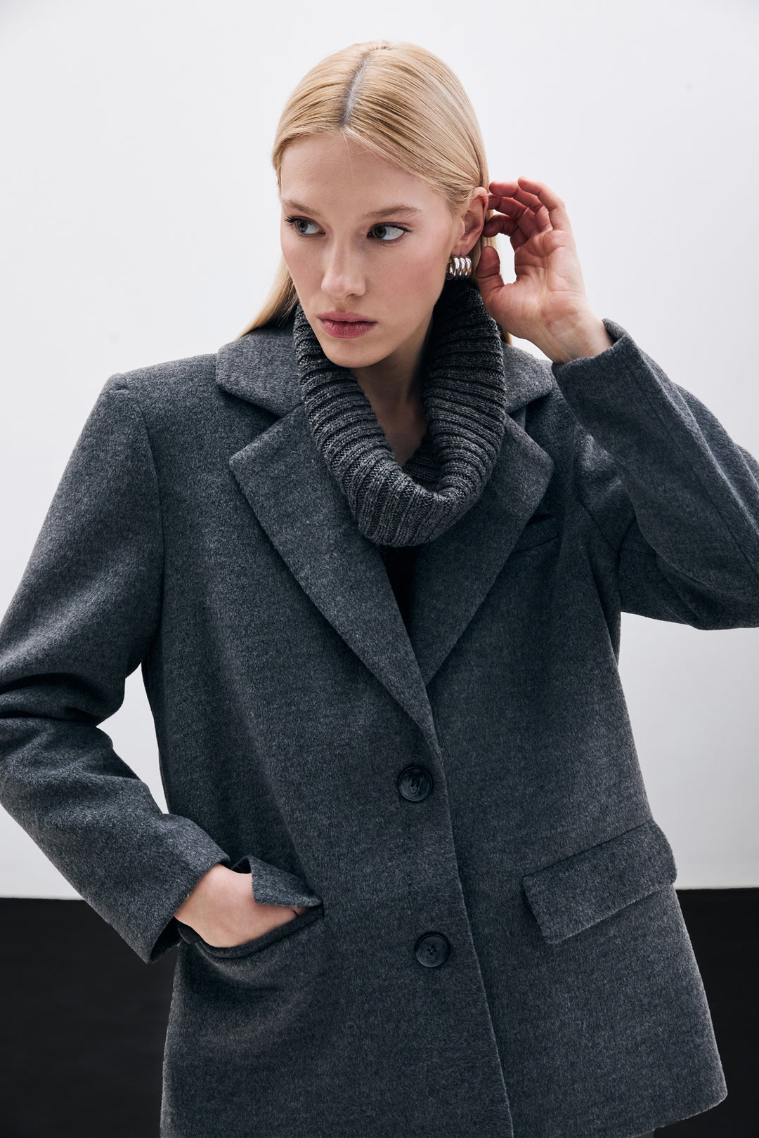 Sateen Veste en laine à boutons - Noir