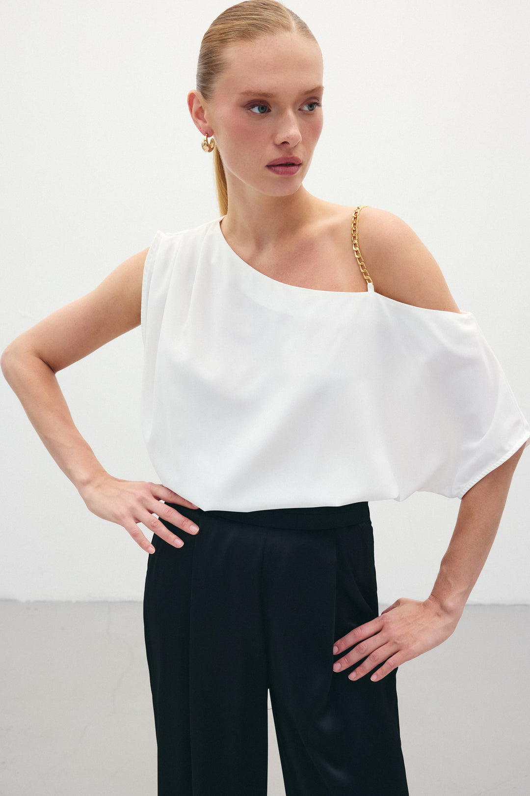Sateen Blouse ample à épaule basse - Écru