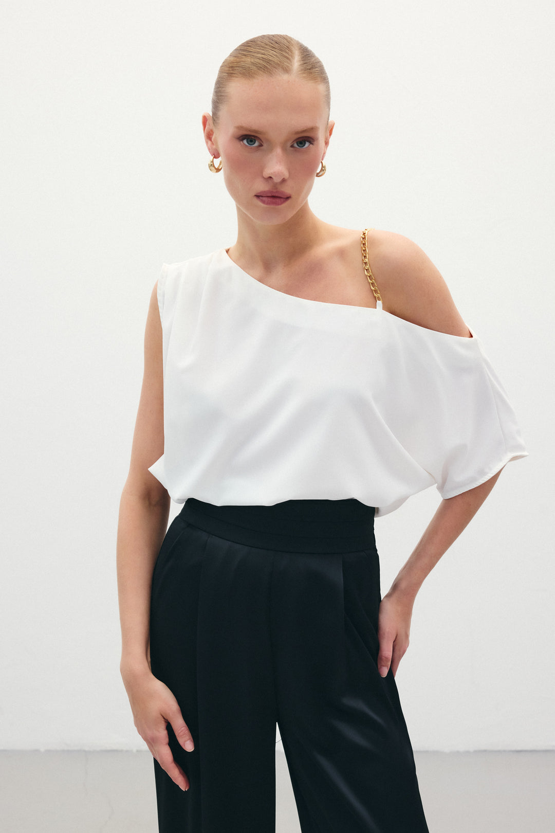 Sateen Blouse ample à épaule basse - Écru