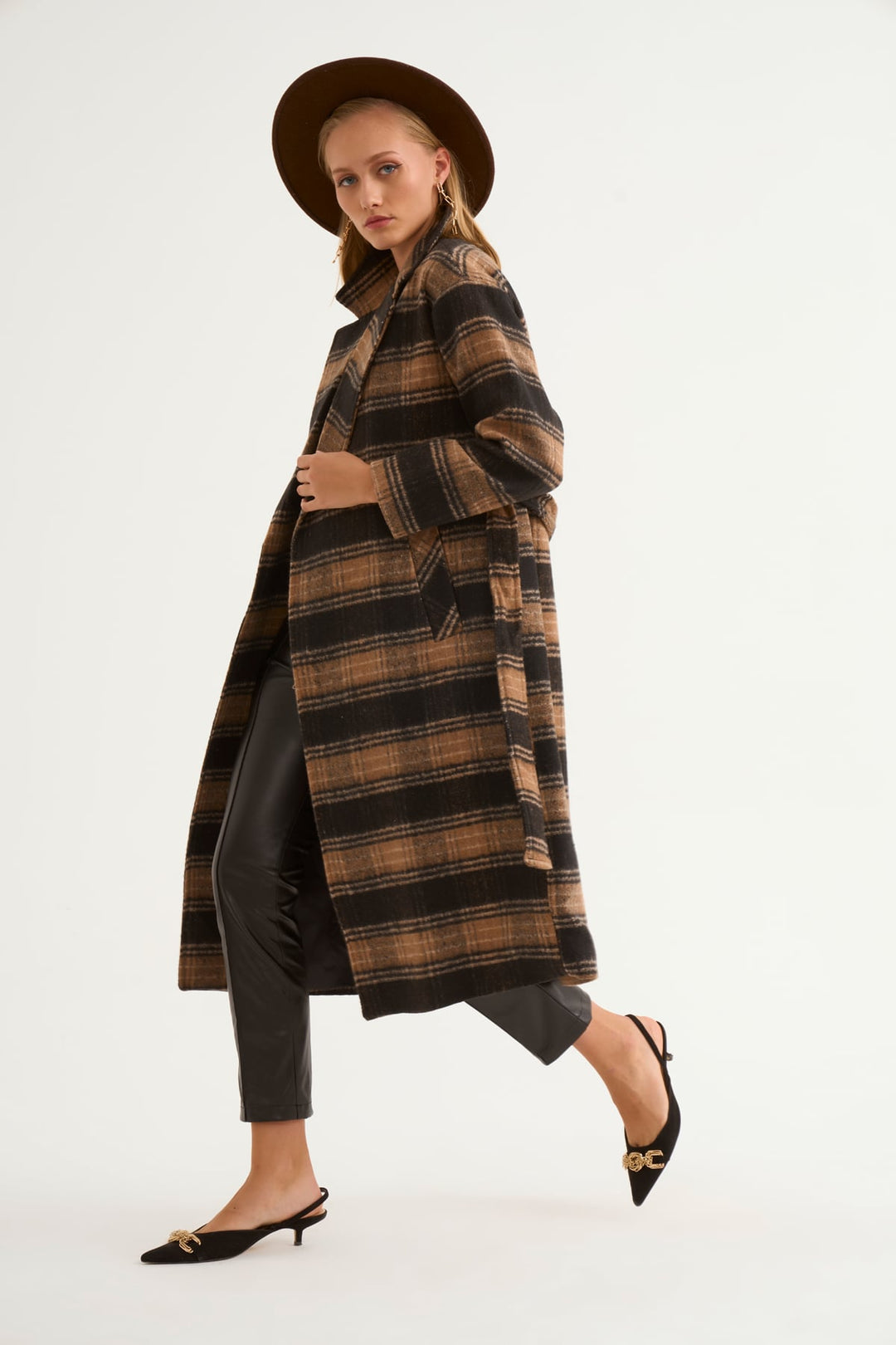 Sateen Manteau ceinturé à motif écossais - Noir / Camel