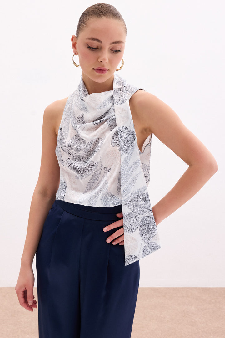 Sateen Blouse à motif avec foulard - Noir