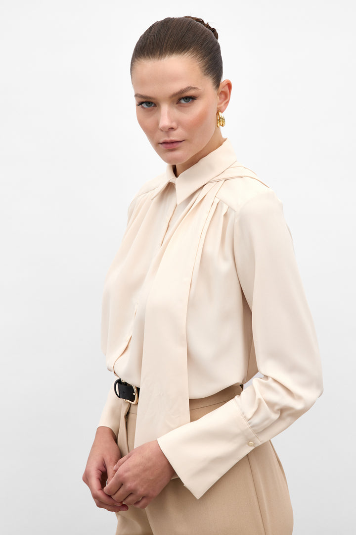 Sateen Chemise avec Foulard - Beige