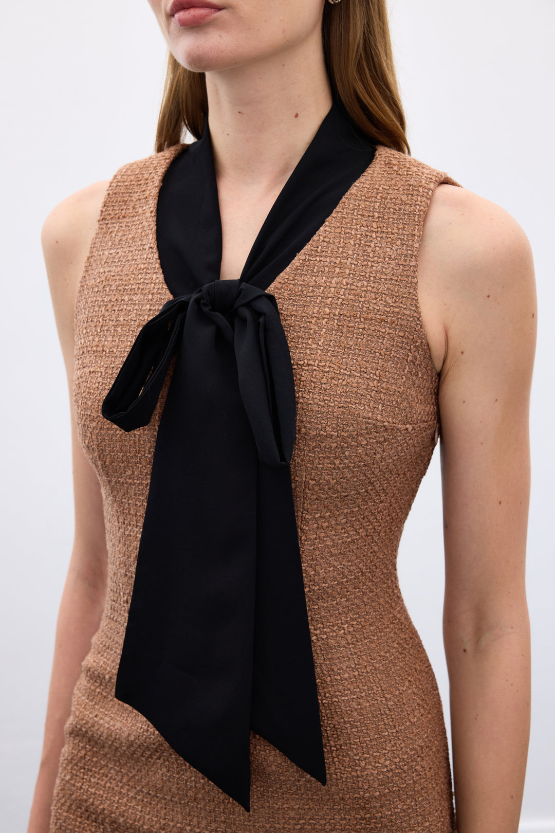 Sateen Robe Tissu Tweed Sans Manches Avec Foulard - karamel