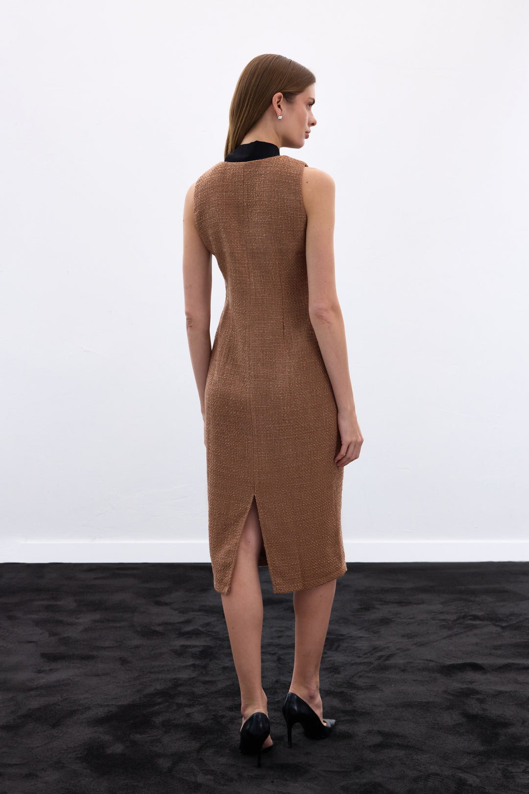 Sateen Robe Tissu Tweed Sans Manches Avec Foulard - karamel