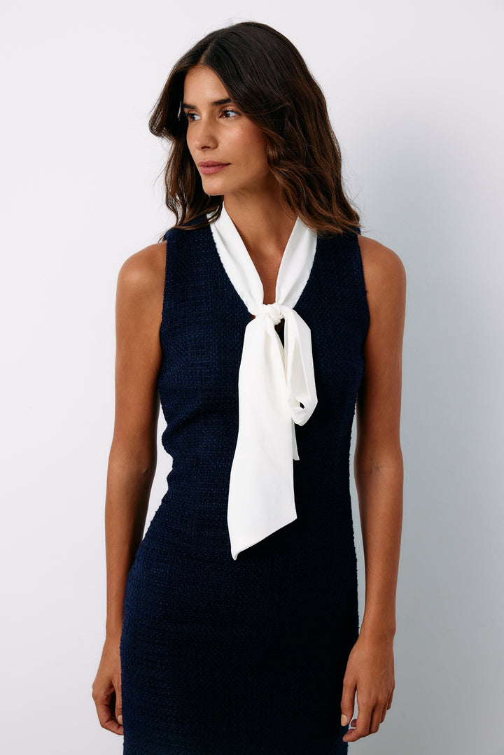 Sateen Robe sans manches en tweed avec foulard - Bleu marine