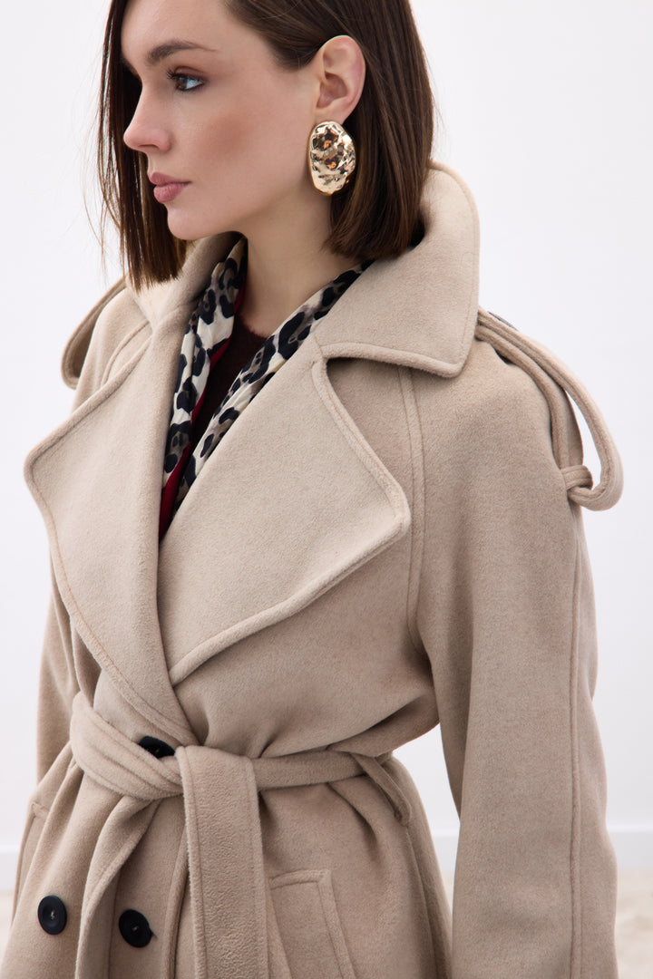 Sateen Manteau Long à Col Large - Beige