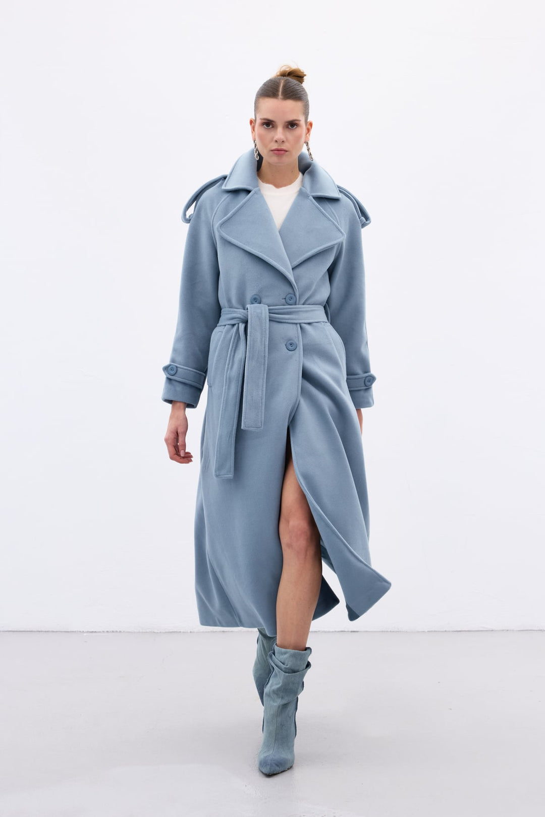 Sateen Manteau long à col large - Bleu