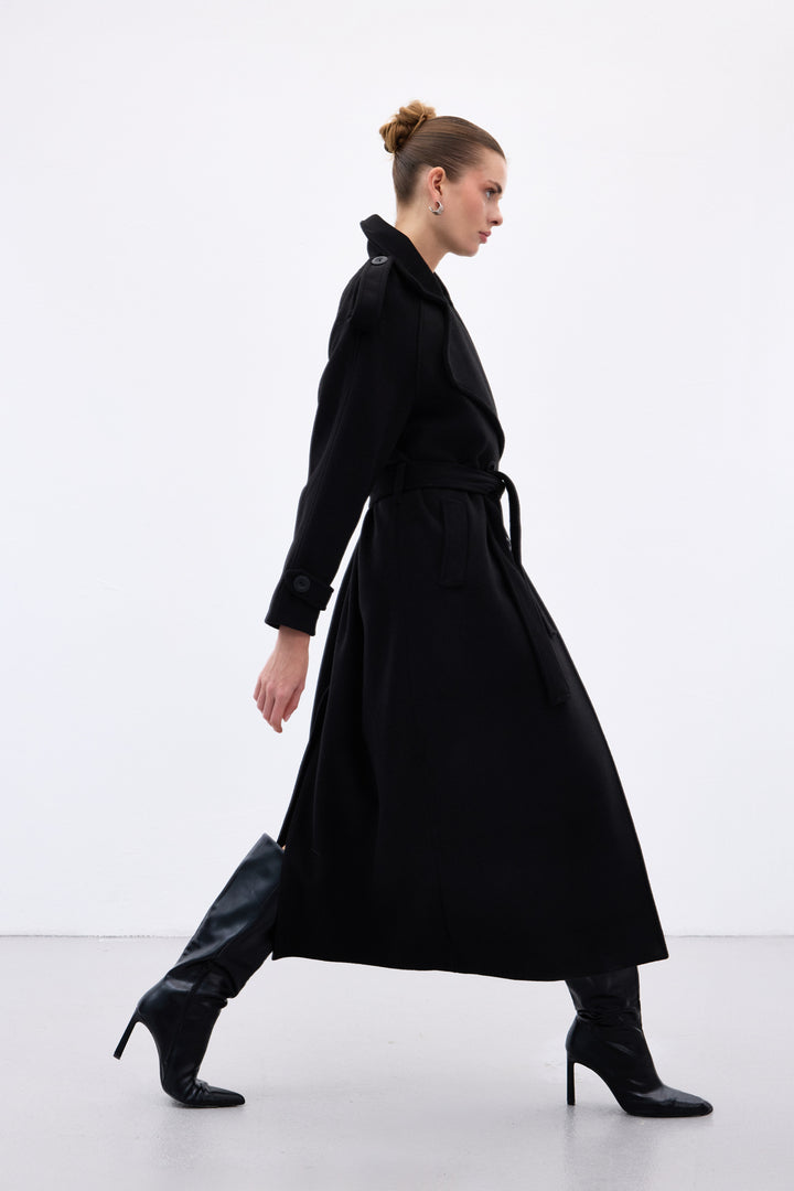 Sateen Manteau Long à Col Large - Noir