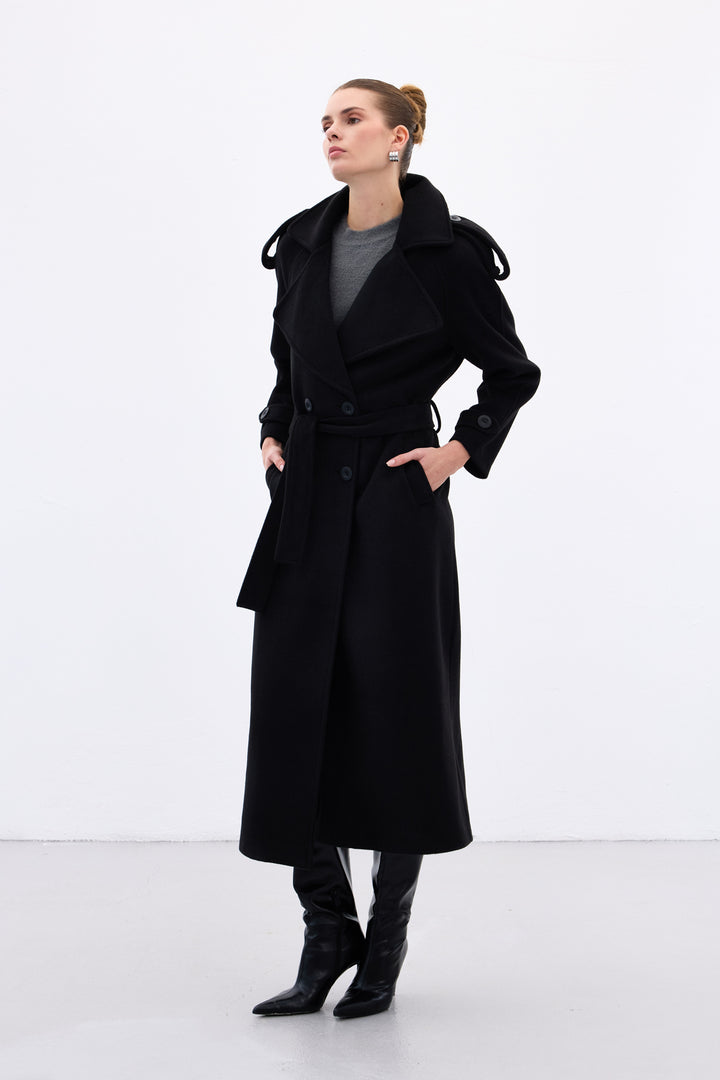 Sateen Manteau Long à Col Large - Noir