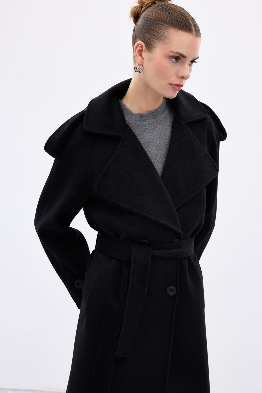 Sateen Manteau Long à Col Large - Noir