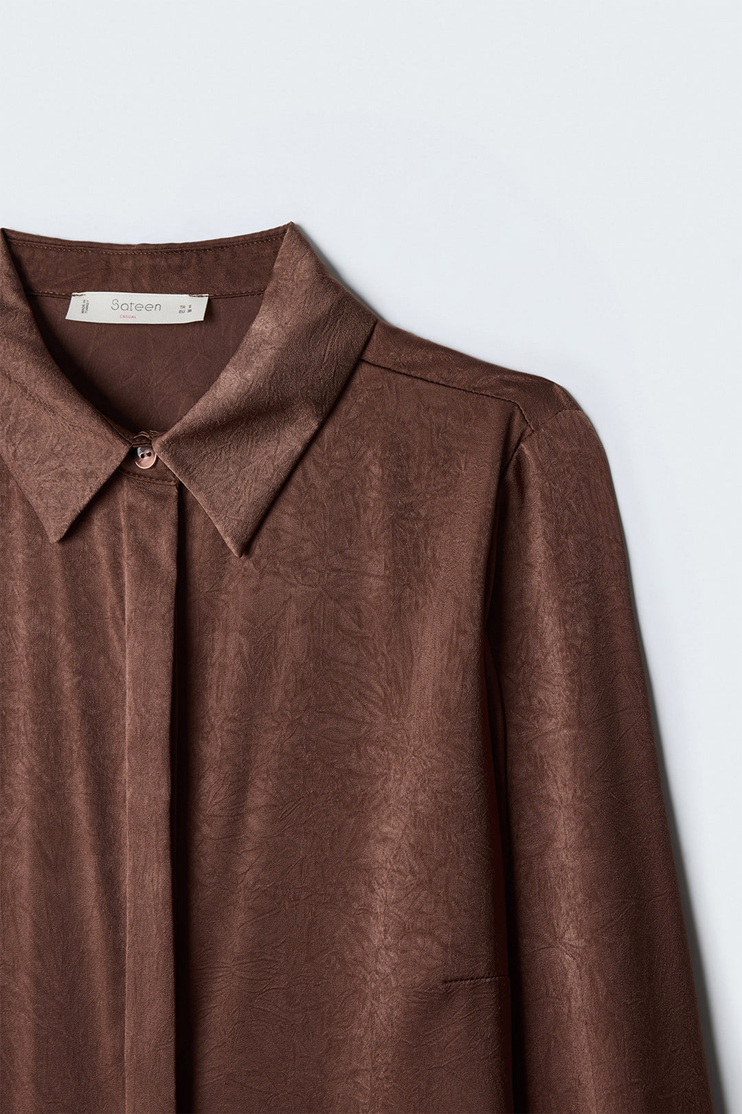 Sateen Chemise à patte cachée - Clair Marron