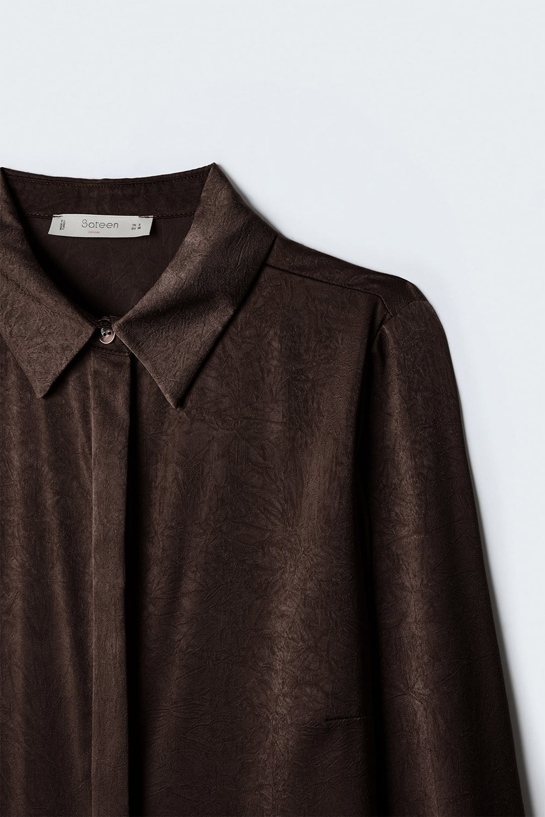Sateen Chemise à patte cachée - Marron