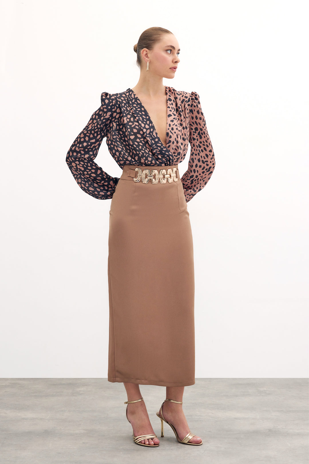 Sateen Jupe longue avec accessoire doré - Vison