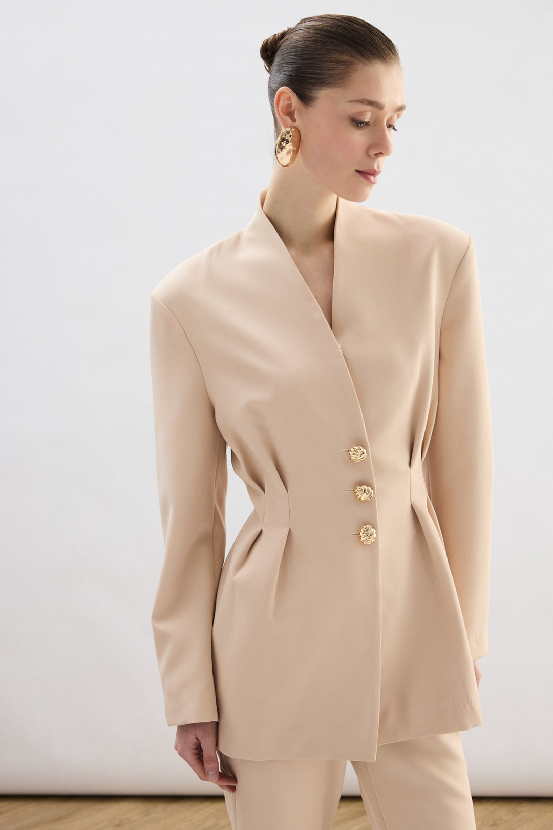 Sateen Veste Longue à Boutons Dorés - Beige