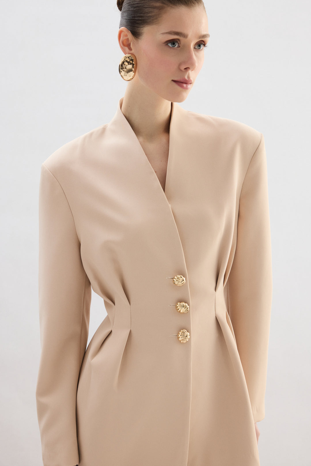 Sateen Veste Longue à Boutons Dorés - Beige