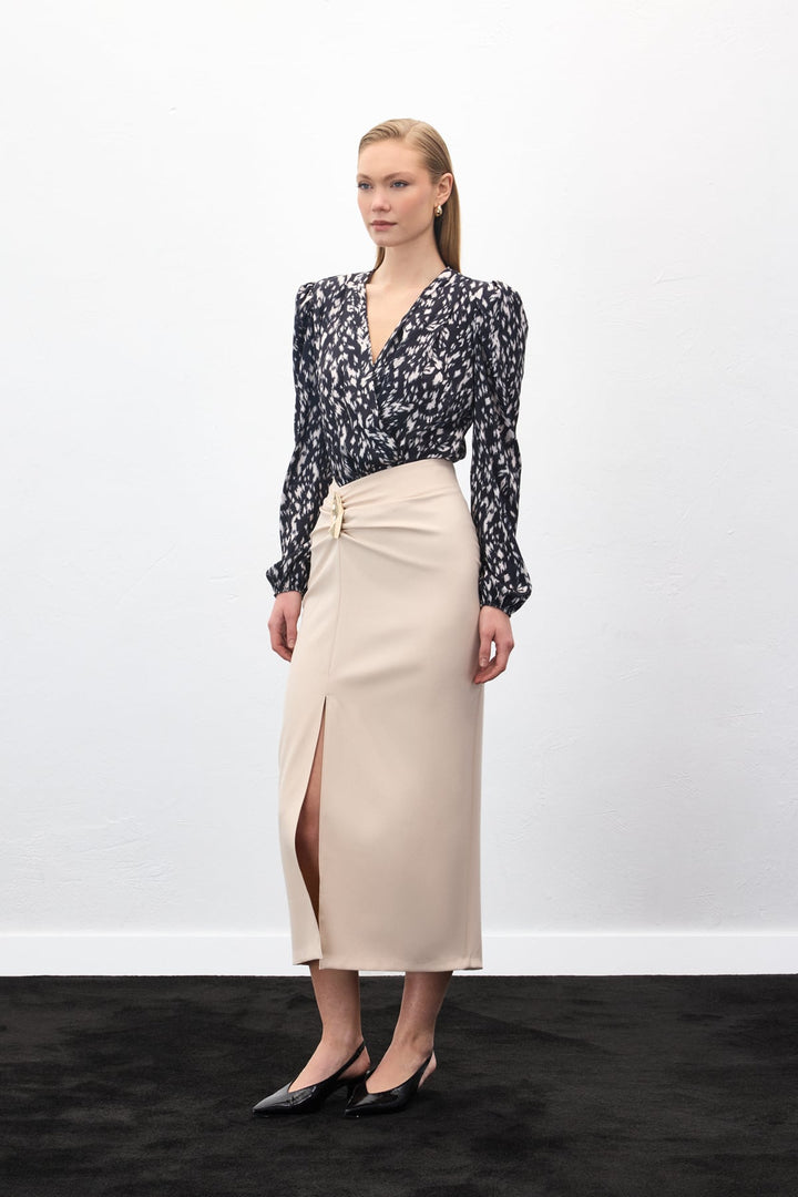 Sateen Gold Jupe avec Accessoire Latéral - Beige