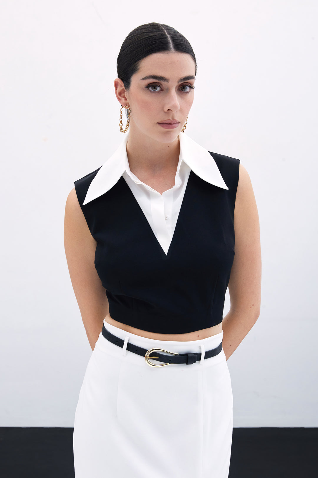 Sateen Blouse à col chemise courte - Noir