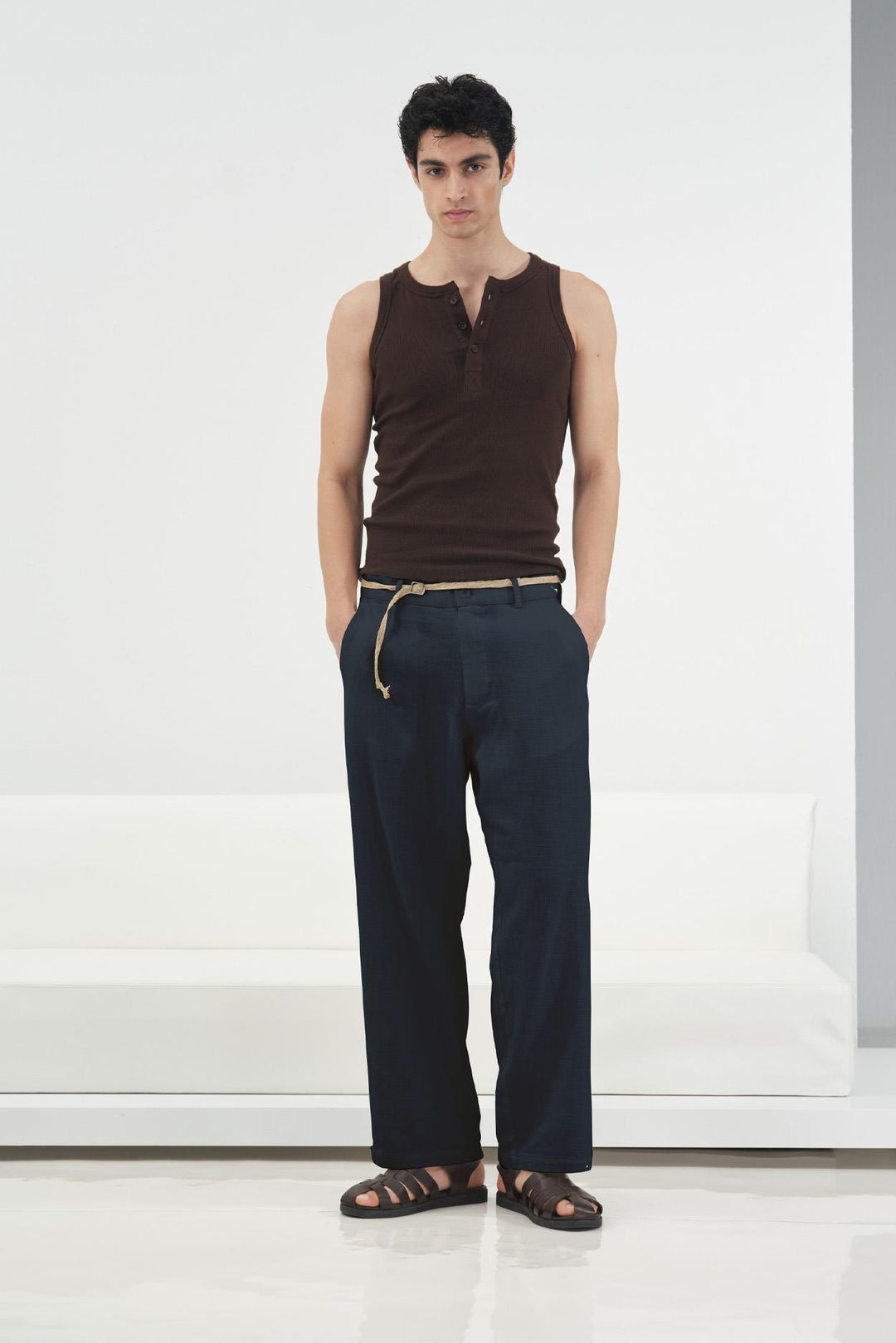 Giesto Pantalon en lin bleu marine avec ceinture en osier - Bleu marine