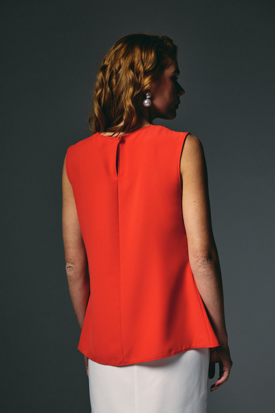 Sateen Blouse Degaje Avec Broche Perle - Rouge