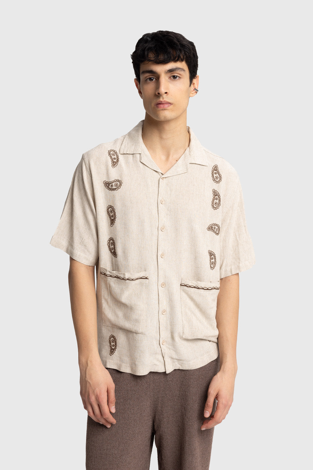 Giesto Chemise à manches courtes avec détails brodés - Beige