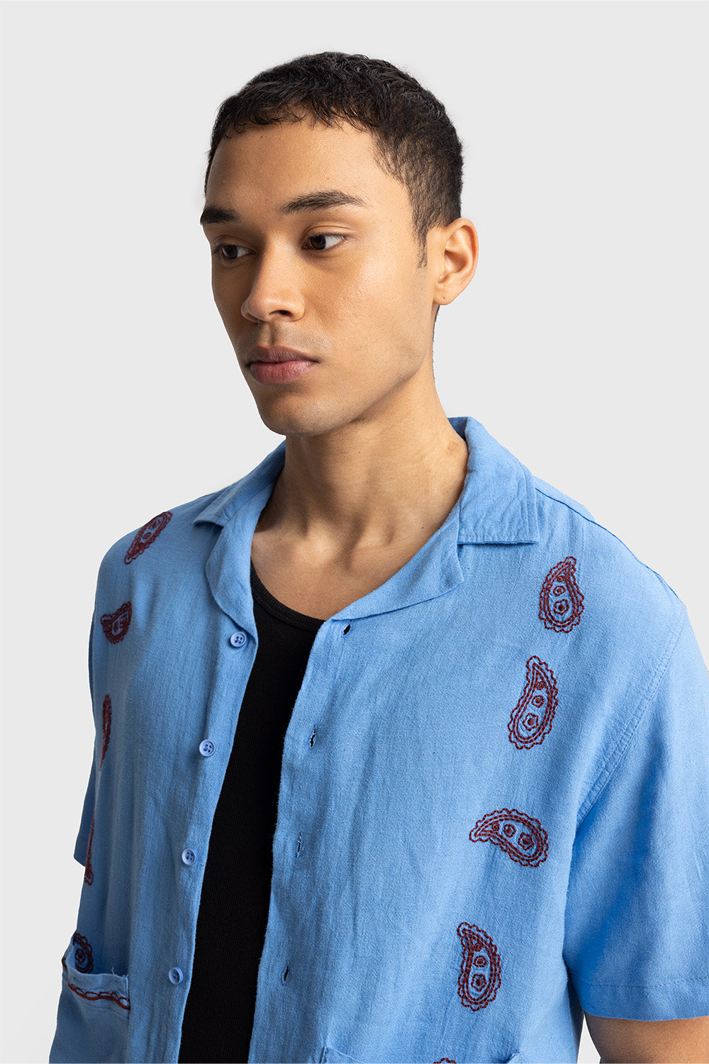 Giesto Chemise à manches courtes avec détails brodés - Bleu