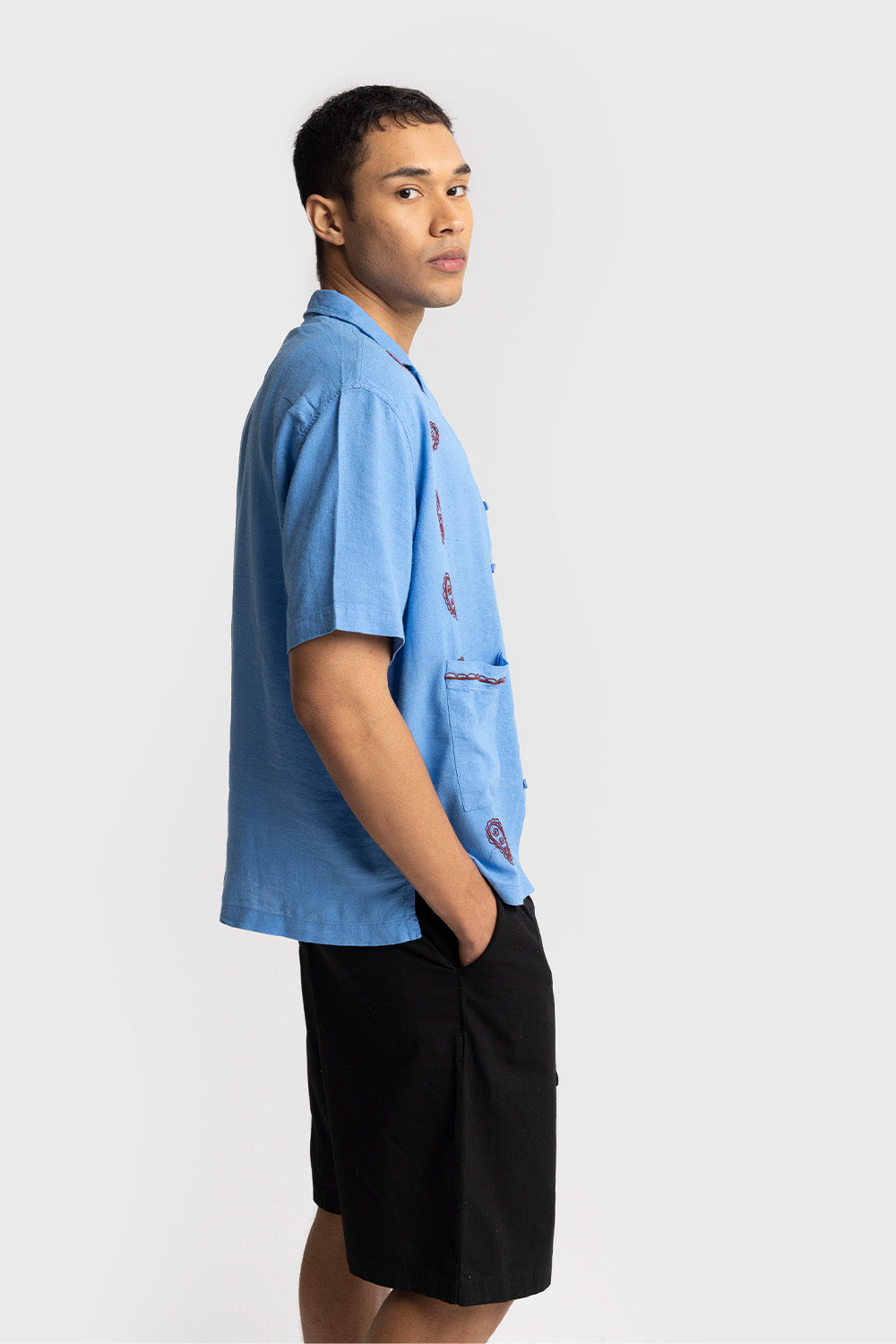 Giesto Chemise à manches courtes avec détails brodés - Bleu