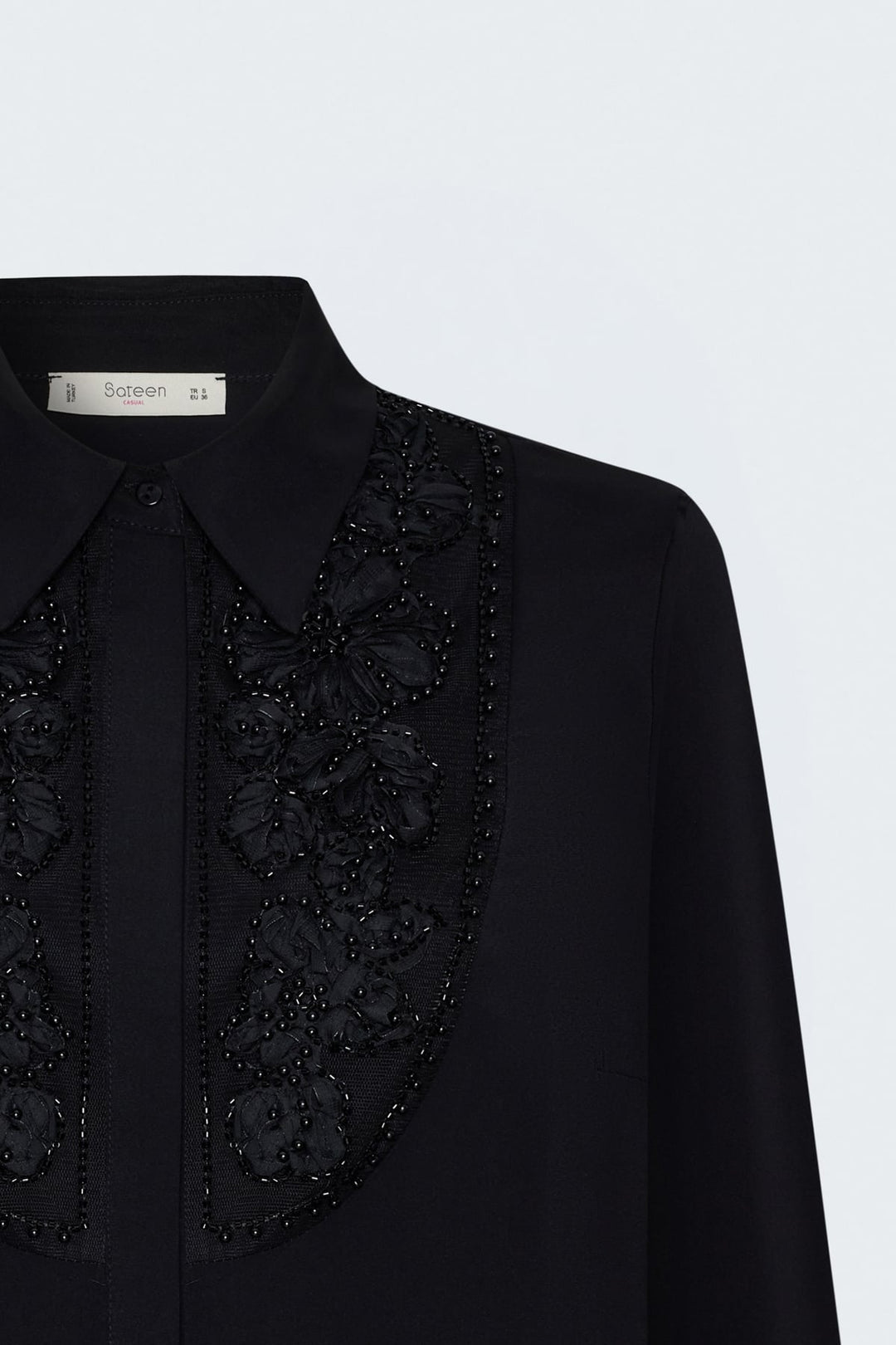 Sateen Chemise classique avec détail de broderie - Noir