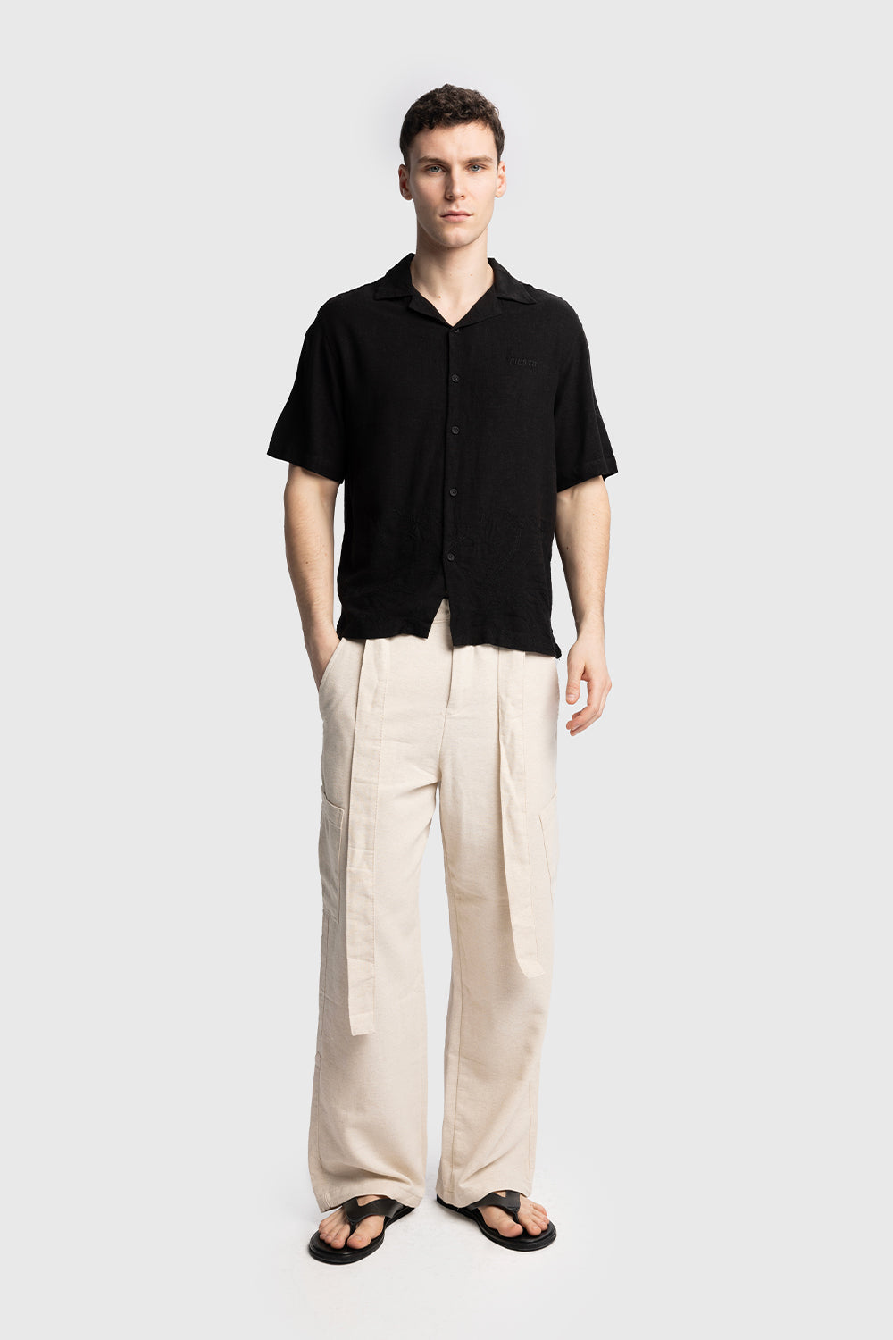 Giesto Chemise en lin brodée - Noir