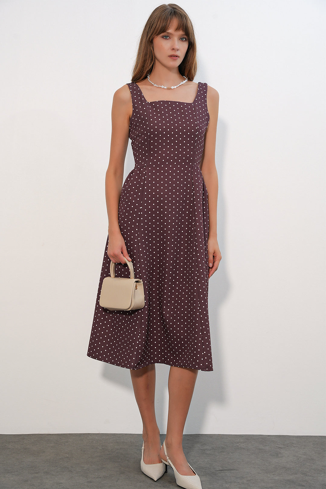 Bigdart Robe mi-longue femme à pois avec bretelles 2607 - Marron