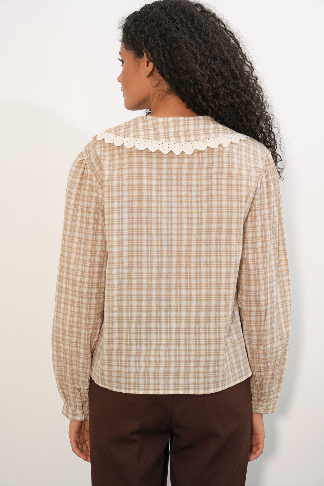 Bigdart Chemise à col en dentelle à carreaux pour femmes 20387 - Fumée