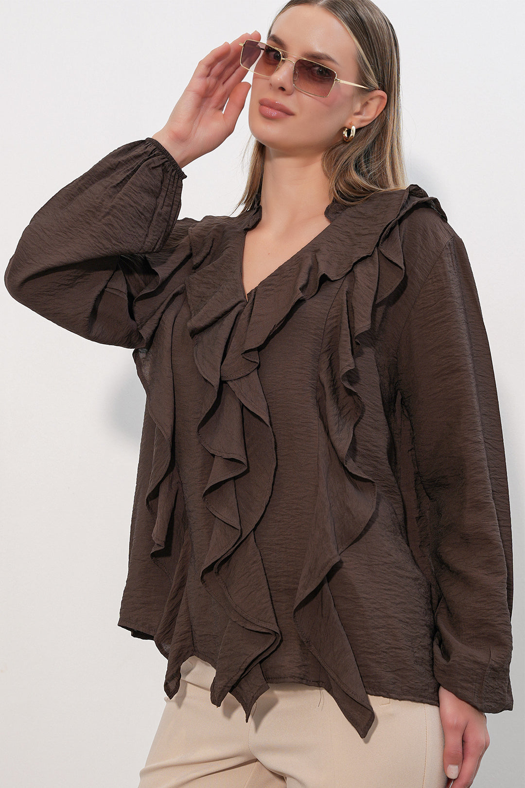 Bigdart Chemise à longues manches avec volants femme 40031 - Marron