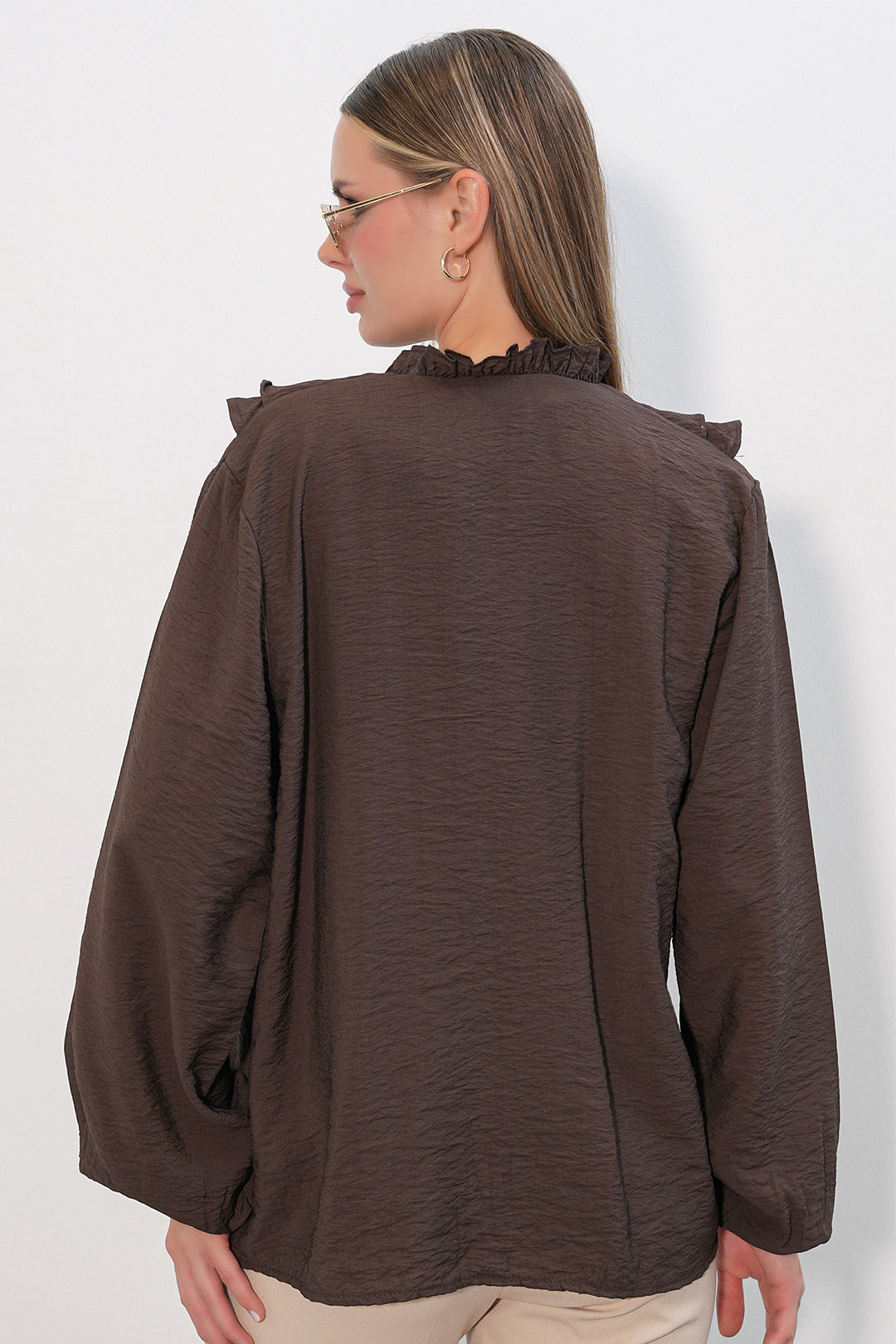 Bigdart Chemise à longues manches avec volants femme 40031 - Marron