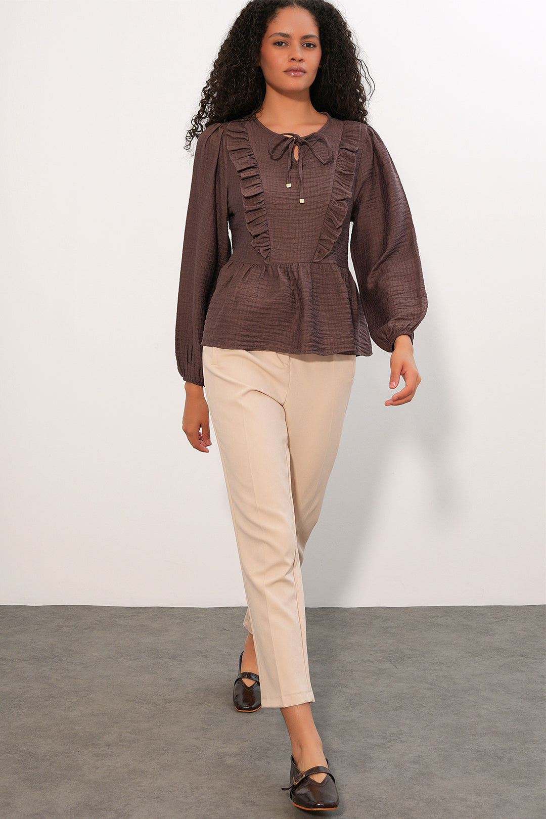Bigdart Blouse à lacets et volants 999 pour femme - Marron