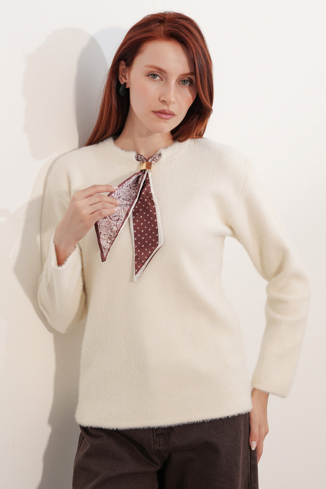 Bigdart Pull à col oversize avec détail en foulard 15971 - Crème