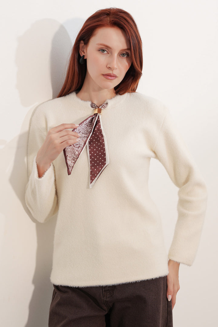 Bigdart Pull à col oversize avec détail en foulard 15971 - Crème