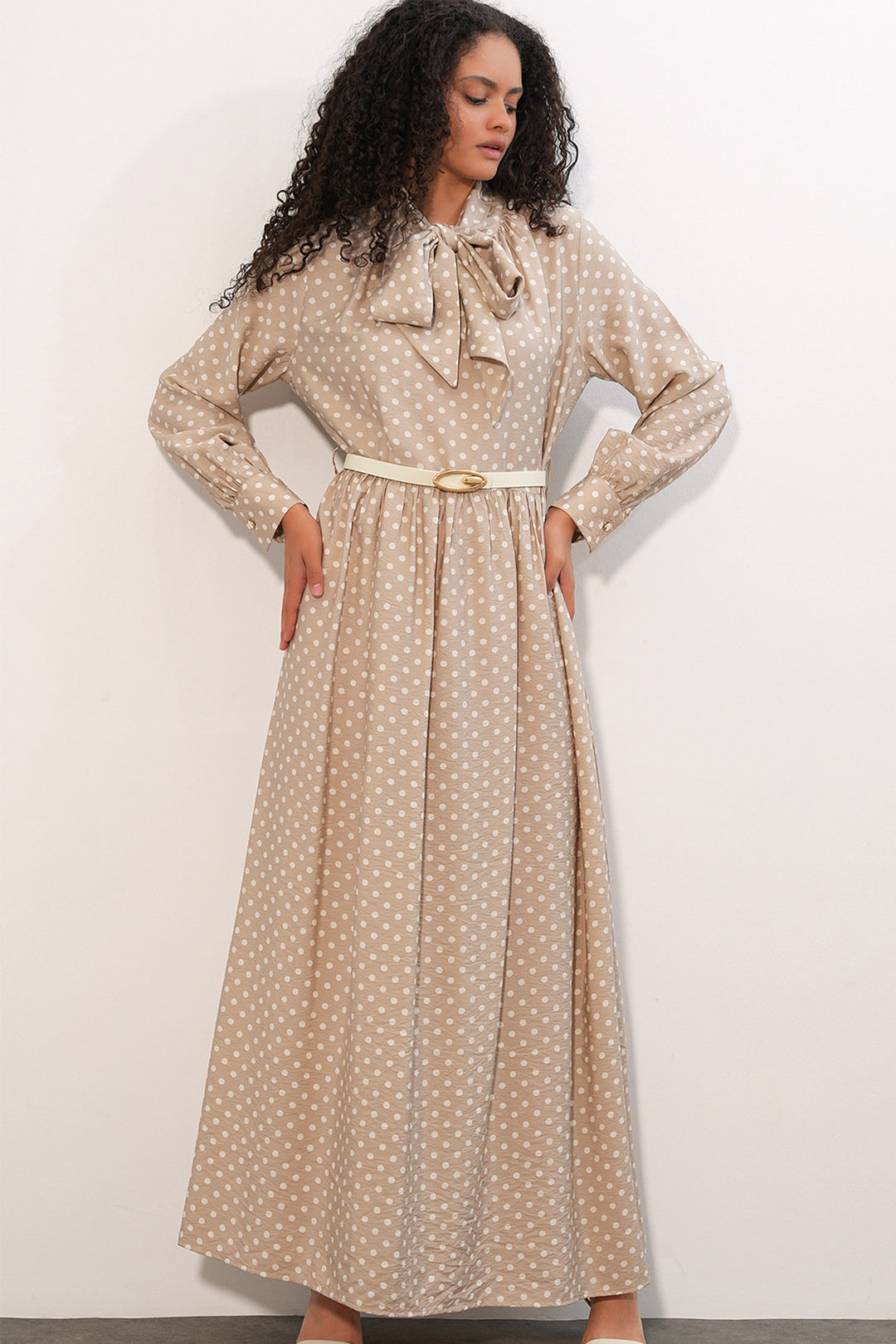 Bigdart Robe de hijab à pois avec ceinture 2613 - Beige