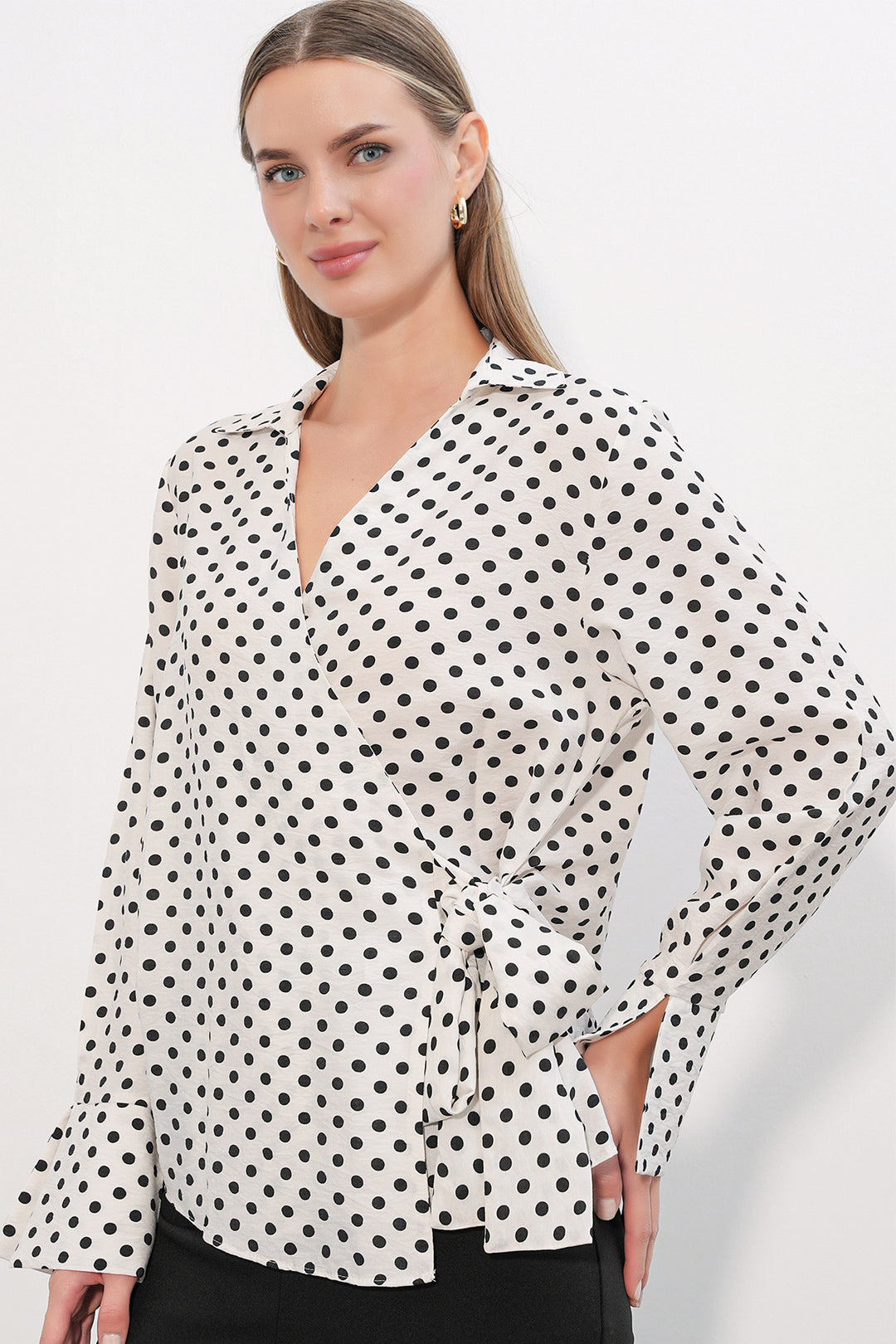 Bigdart Blouse à pois croisée pour femme 40036 - b.Blanc