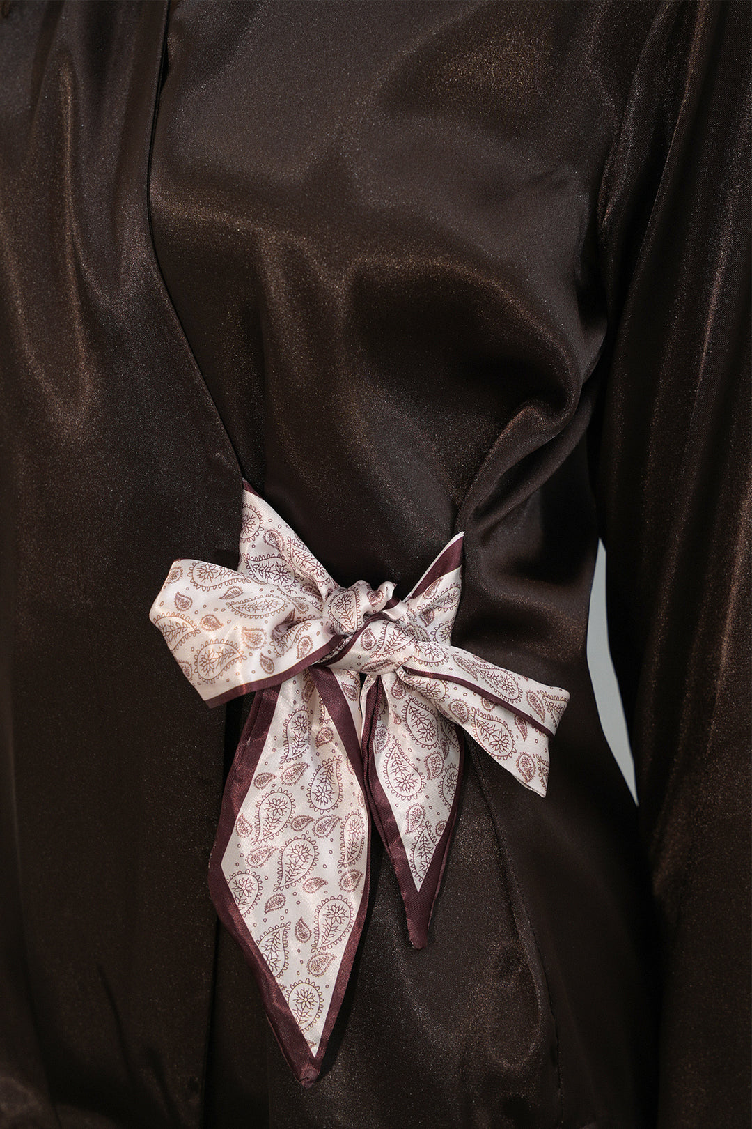 Bigdart Chemise en satin croisée pour femmes 20386 - Marron