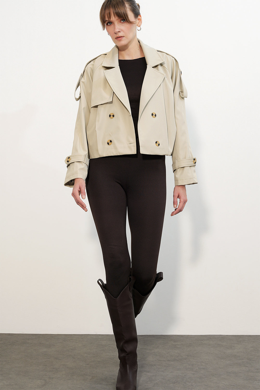 Bigdart Trench-coat court à col croisé pour femme 5995 - Beige