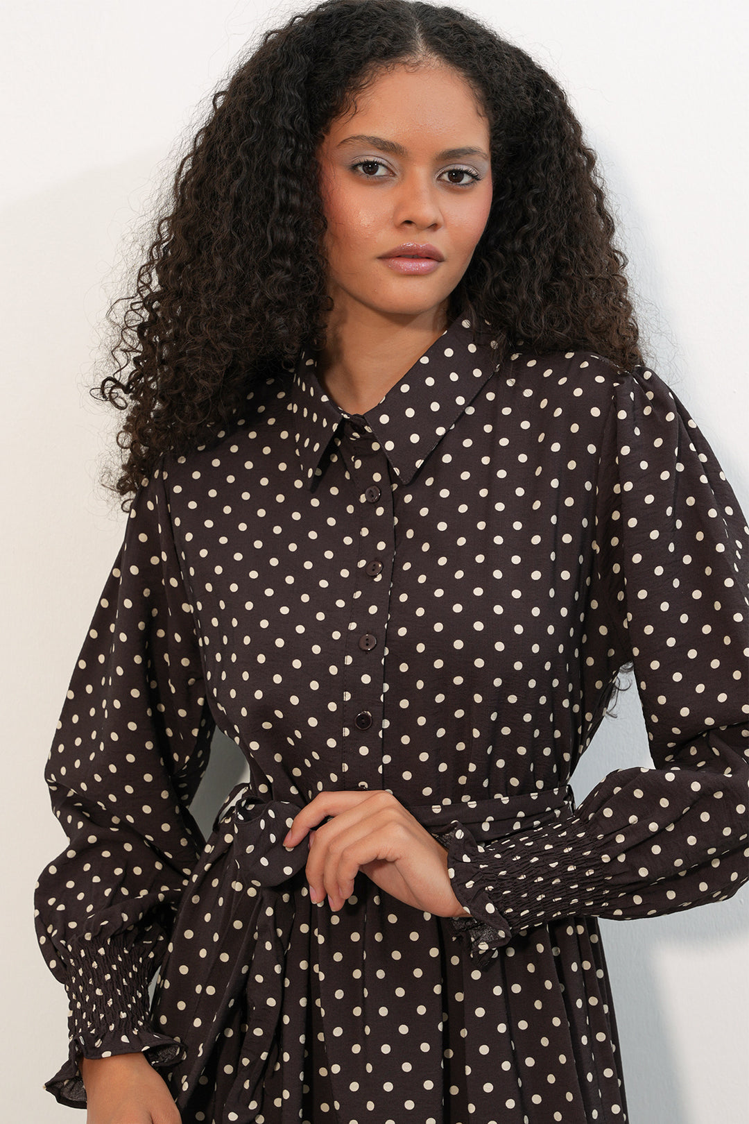 Bigdart Robe de modestie à pois avec ceinture femme 2589 - A.Marron