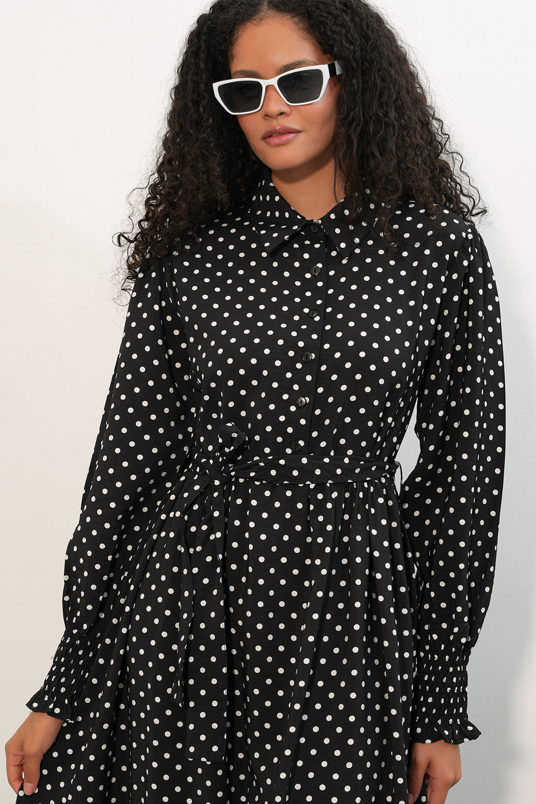 Bigdart Robe de hijab à pois avec ceinture pour femme 2589 - Noir profond